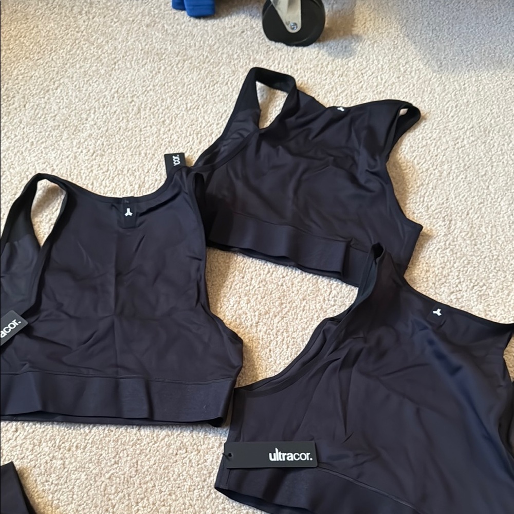 Ultracor Black Sports Bra black NWT Multiple sizes - Picture 4 of 5